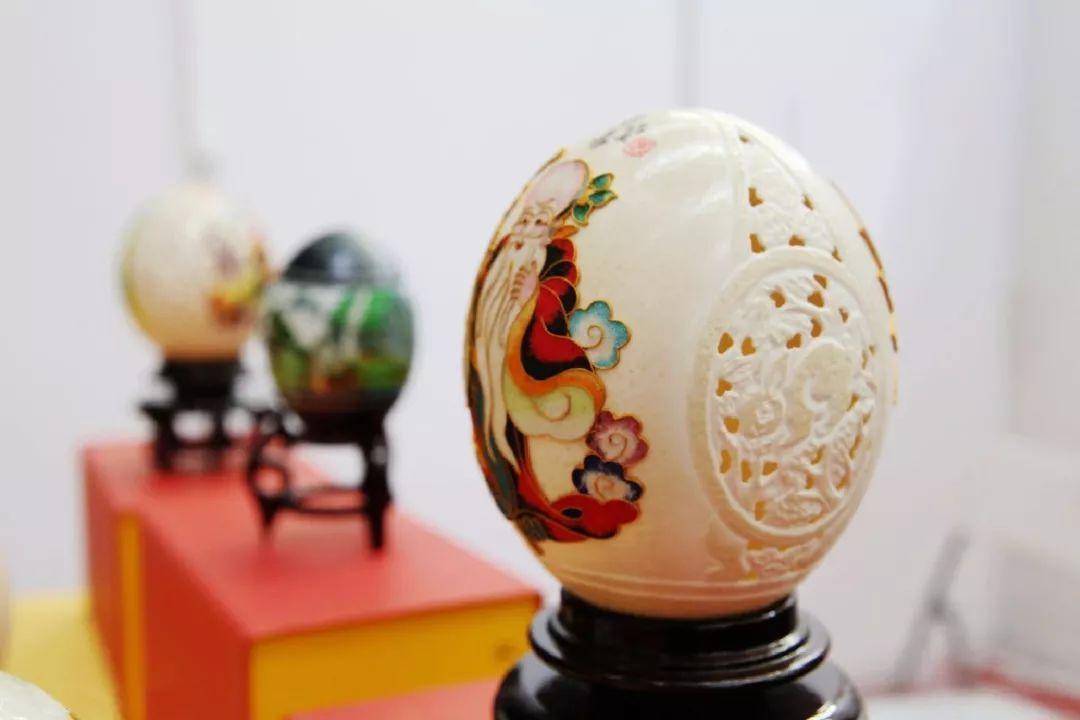 鸵鸟工艺品